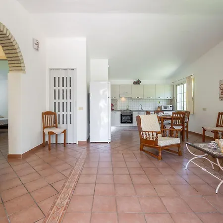 Malu House By Interhome וילה וילסימיוס